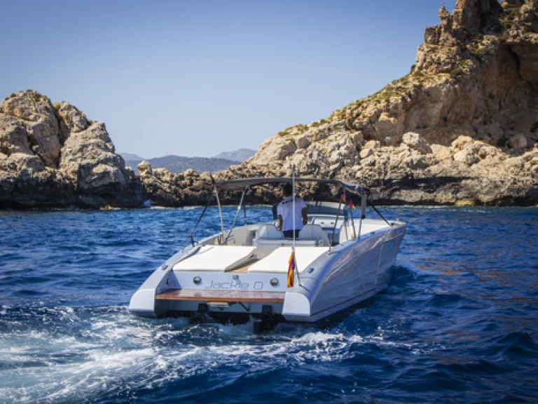 Motorboot mieten in El Toro zum besten Preis