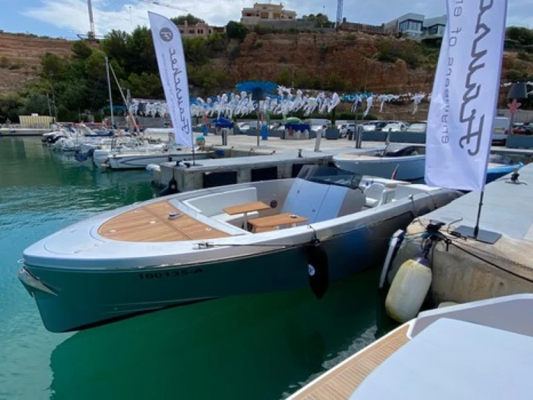 YachtCharter in El Toro - Frauscher 1017 LIDO auf SamBoat