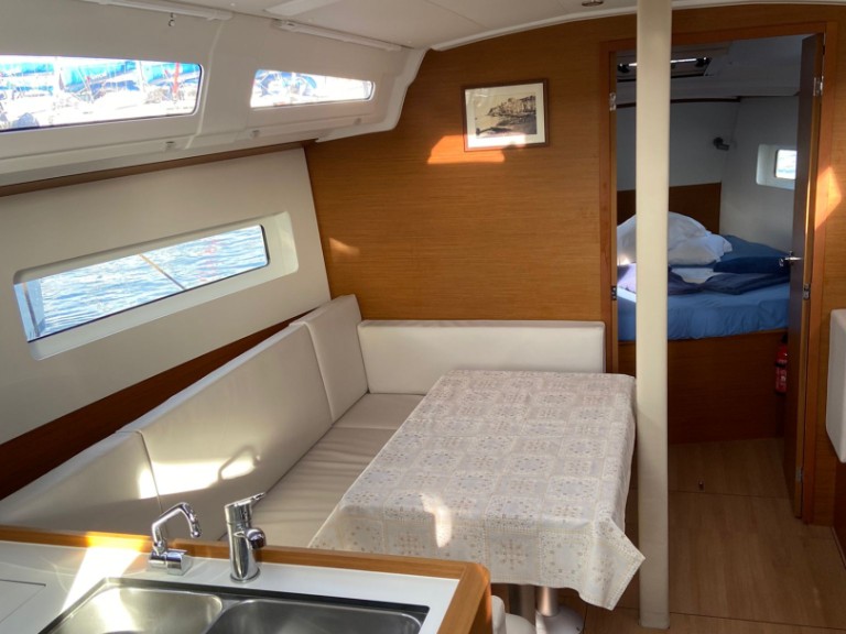 Segelboot mit oder ohne Skipper Jeanneau mieten in Cannigione di Arzachena