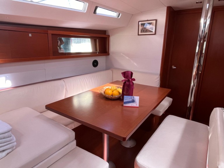 Bootsverleih Bénéteau Oceanis 48 Procida Samboat