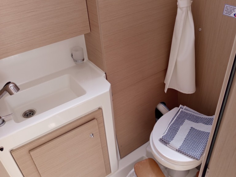 Vermietung Segelboot Bénéteau mit Führerschein