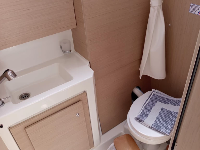 Vermietung Segelboot Bénéteau mit Führerschein