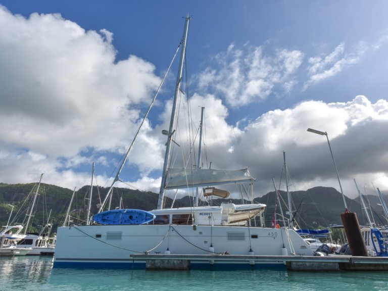 Vermietung Katamaran Lagoon mit Führerschein
