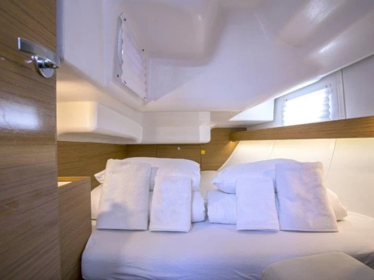 Ein Elan Impression 40 mieten in Trogir