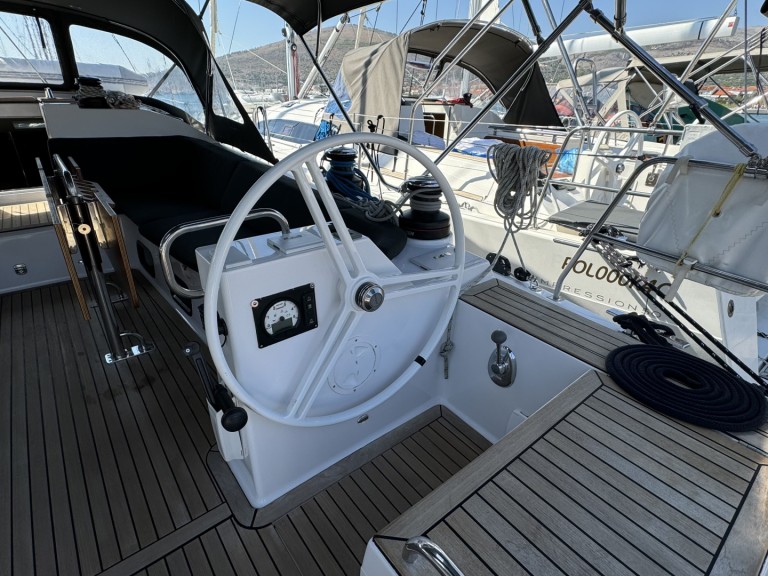 Segelboot mit oder ohne Skipper Elan mieten in Seget Donji