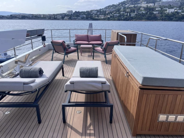 Ein Ocean Yachts Ocea 108 mieten in Bas du Fort