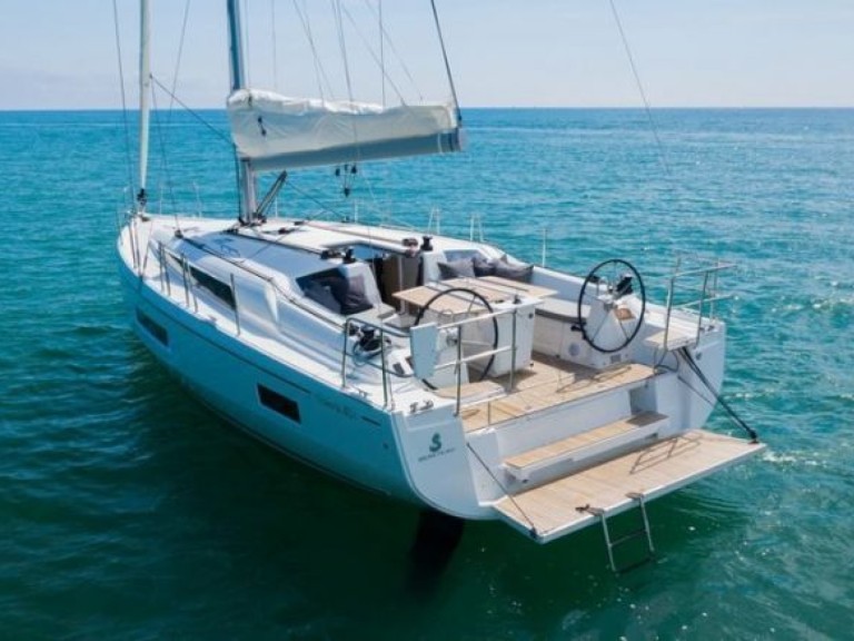 Bootsverleih 4 OCEANIS 52 Arzon Samboat