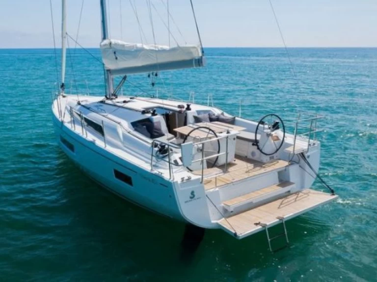 Bootsverleih 4 OCEANIS 52 Arzon Samboat