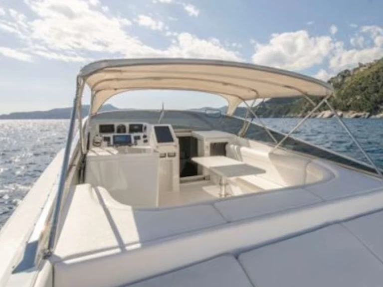 Vermietung Motorboot Magnum mit Führerschein