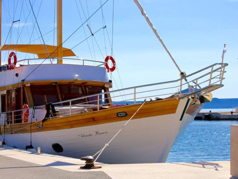 Yacht mit oder ohne Skipper Custom mieten in Zadar