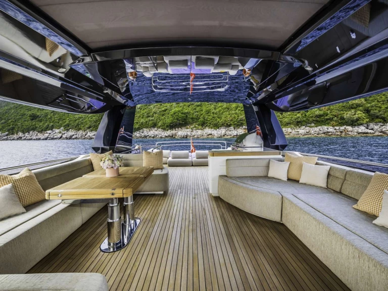 Yacht mit oder ohne Skipper MonteCarloYachts mieten in Herceg Novi