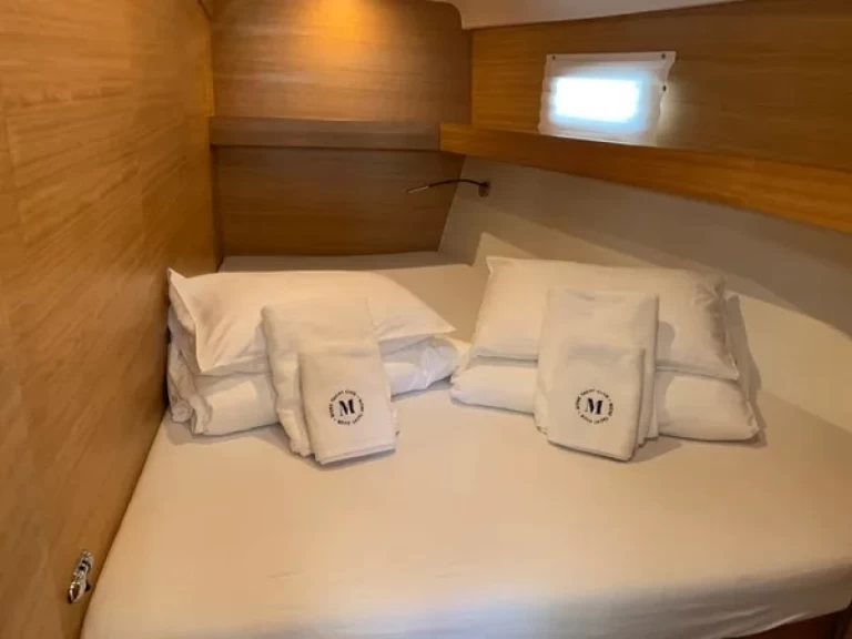 Segelboot mieten in Seget Donji zum besten Preis