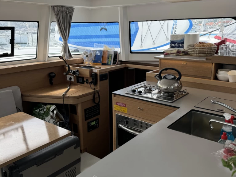 Bootsverleih Excess Excess 11 Trogir Samboat