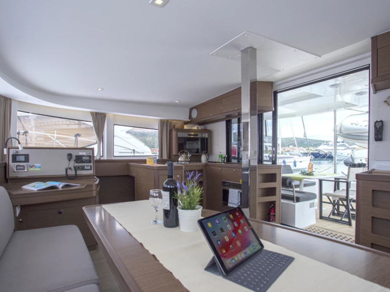 Katamaran mit oder ohne Skipper Lagoon mieten in Trogir