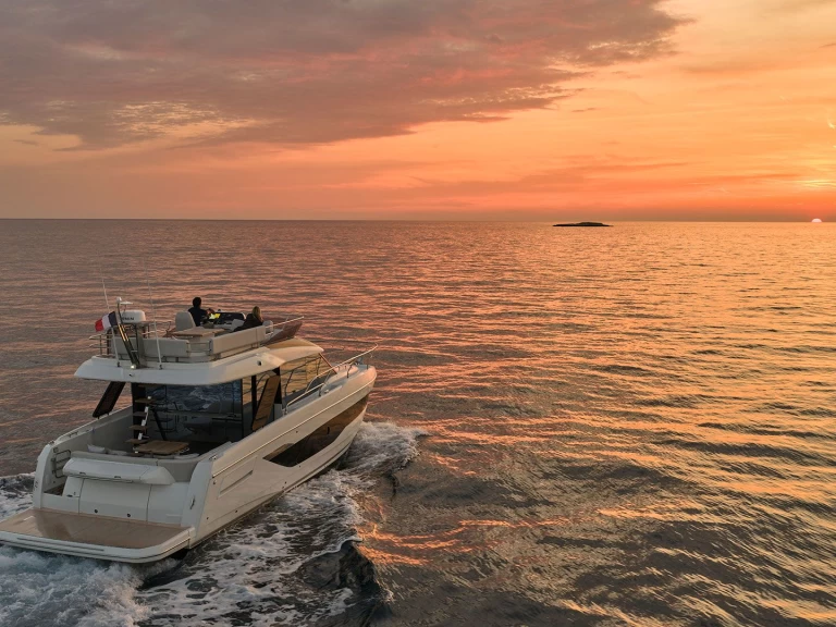 Vermietung Yacht Prestige Yachts mit Führerschein