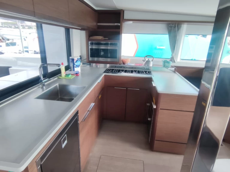 Boot mieten Trogir günstig Lagoon 46