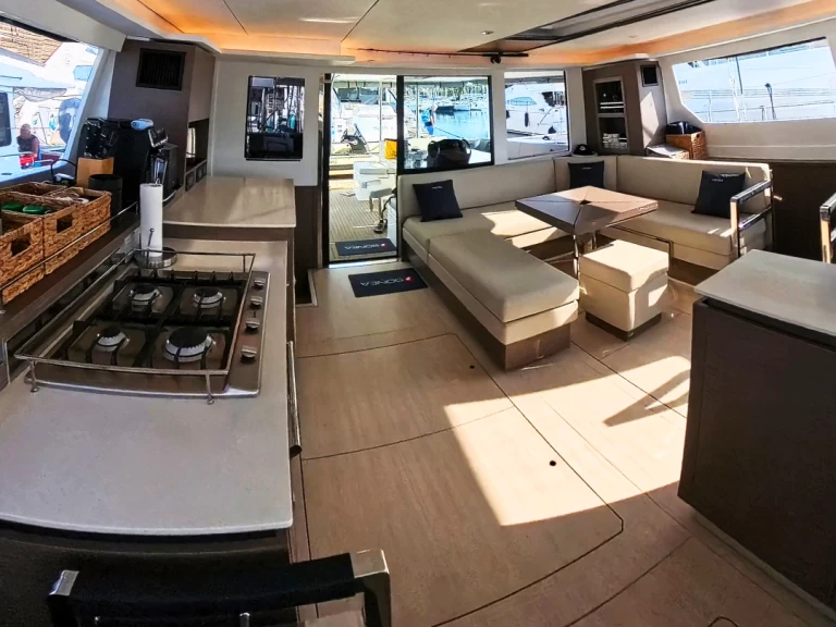 Bootsverleih Leopard Catamarans / Robertson & Caine Leopard 50 - 5 + 1 cab Sukošan Samboat