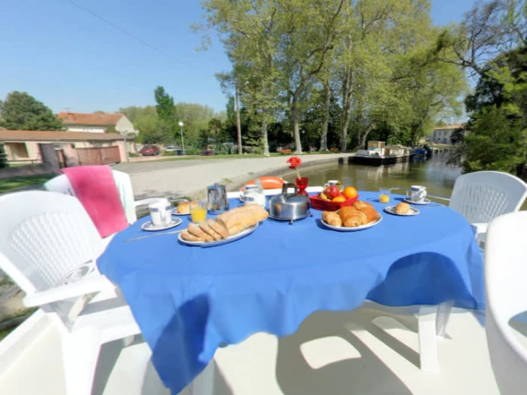 Motorboot mieten in Rheinsberg - Le Boat Royal Classique