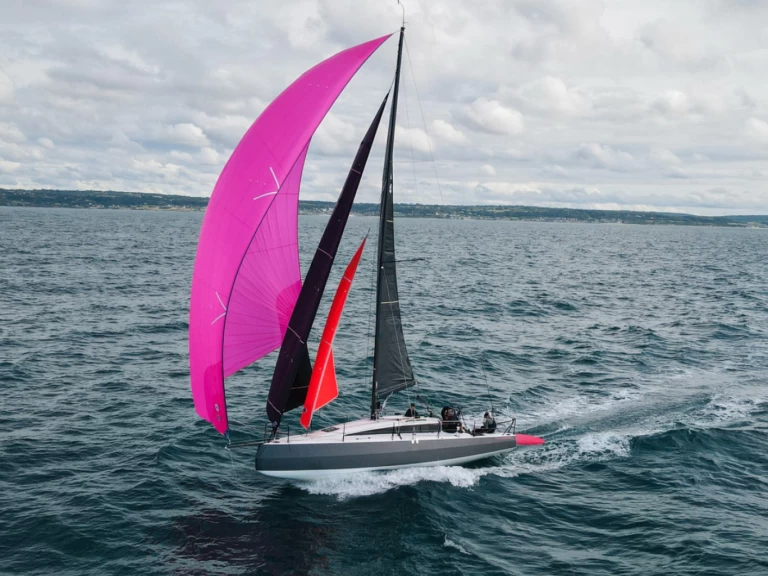 Segelboot mieten in La Trinité-sur-Mer zum besten Preis