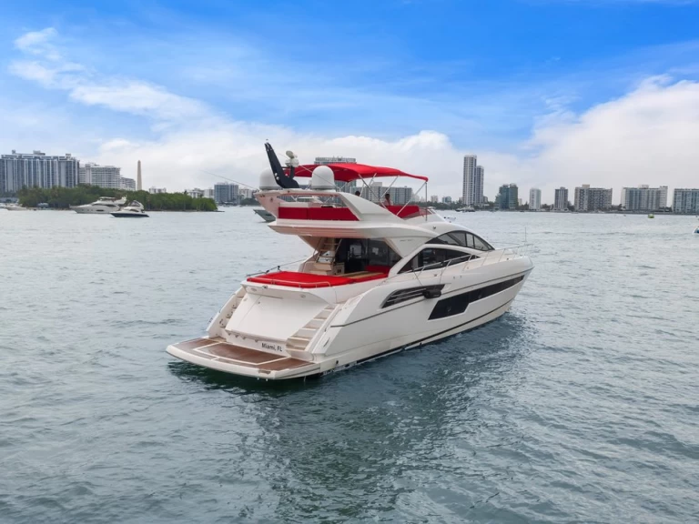 Sunseeker 70  mieten Miami Beach