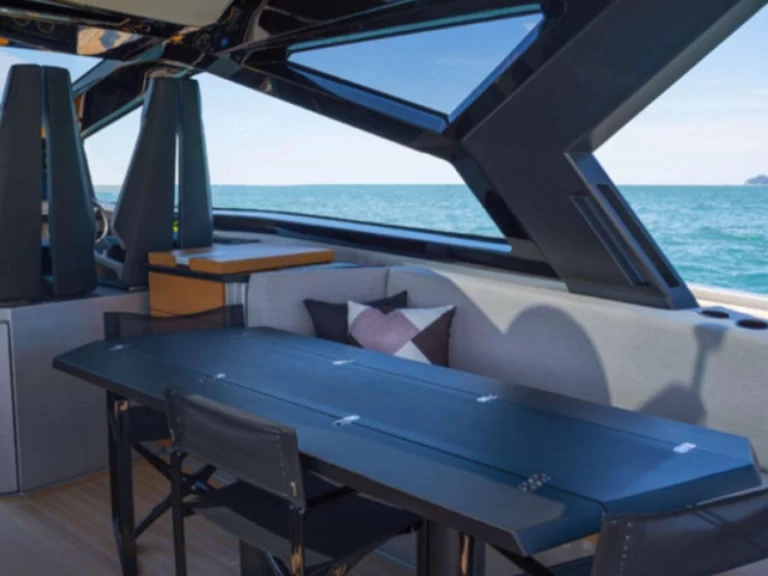 Vermietung Motorboot WALLY YACHTS mit Führerschein