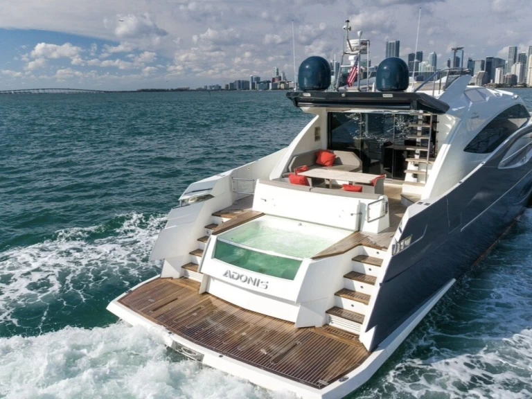 Vermietung Yacht Numarine mit Führerschein