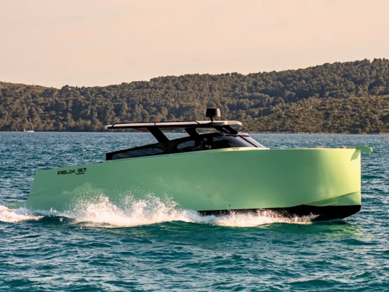 Motorboot mit oder ohne Skipper Felix mieten in Split