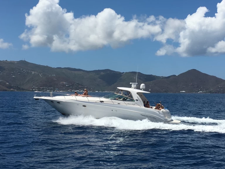 YachtCharter in Saint Thomas Harbor - Sea Ray Sea Ray 525 Sundancer auf SamBoat