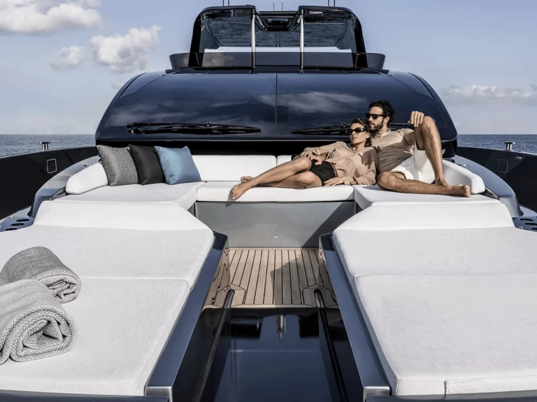 Yacht mieten in Dubai Marina zum besten Preis