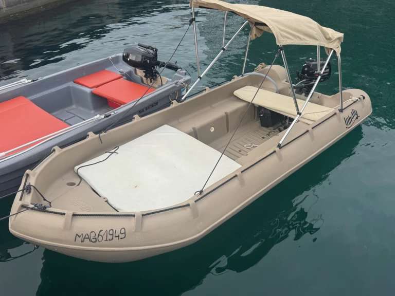Ein Whaly whaly 435 mieten in Marseille