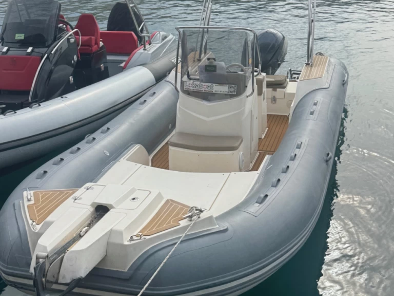 Schlauchboot mit oder ohne Skipper Capelli mieten in Marseille