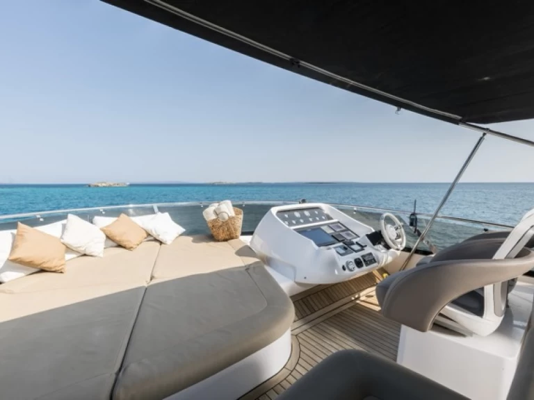 Ein Sunseeker Manhattan 70 mieten in Ibiza Town