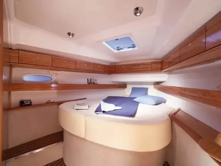 Bavaria Cruiser 46 mieten Valletta