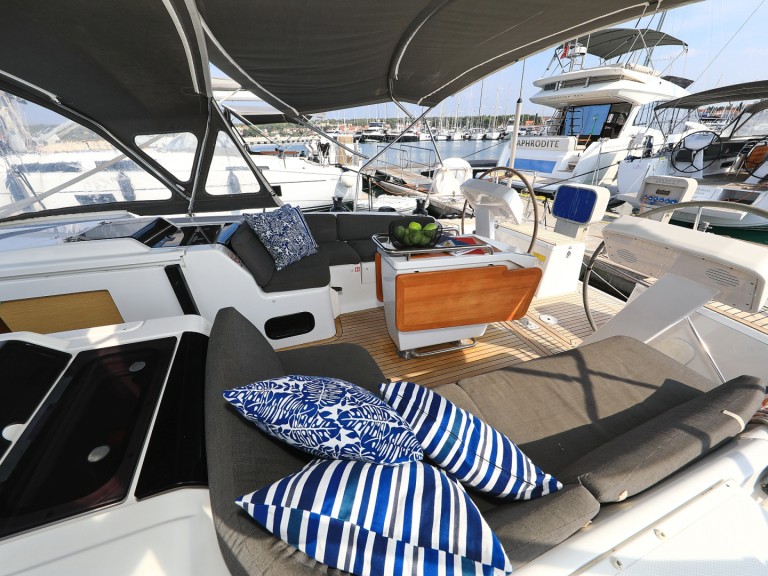 Segelboot mit oder ohne Skipper Hanse mieten in Šibenik