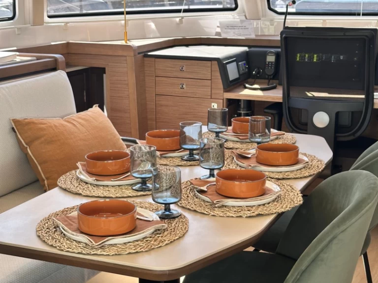 Katamaran mit oder ohne Skipper Nautitech mieten in Lavrion