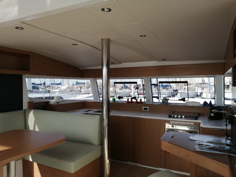 Katamaran mit oder ohne Skipper Bali Catamarans mieten in Cagliari