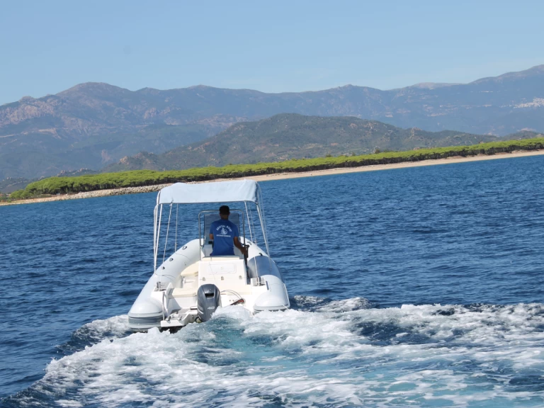 Schlauchboot mit oder ohne Skipper Gommonautica mieten in Arbatax