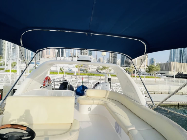 Boot mieten Dubai Marina günstig MAJESTY 50