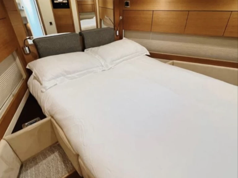 Boot mieten Dubai Marina günstig Phantom, 52 