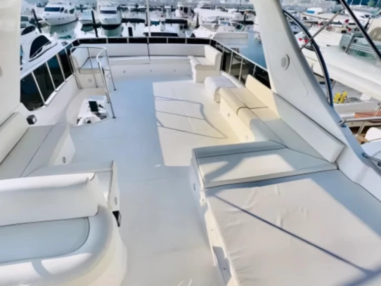 YachtCharter in Dubai Marina - Majesty Yachts 70 auf SamBoat
