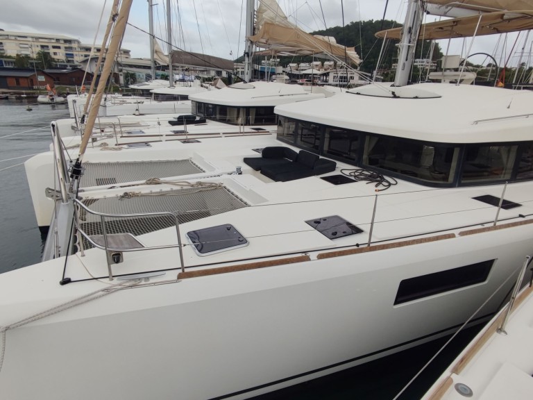 Vermietung Katamaran Lagoon mit Führerschein