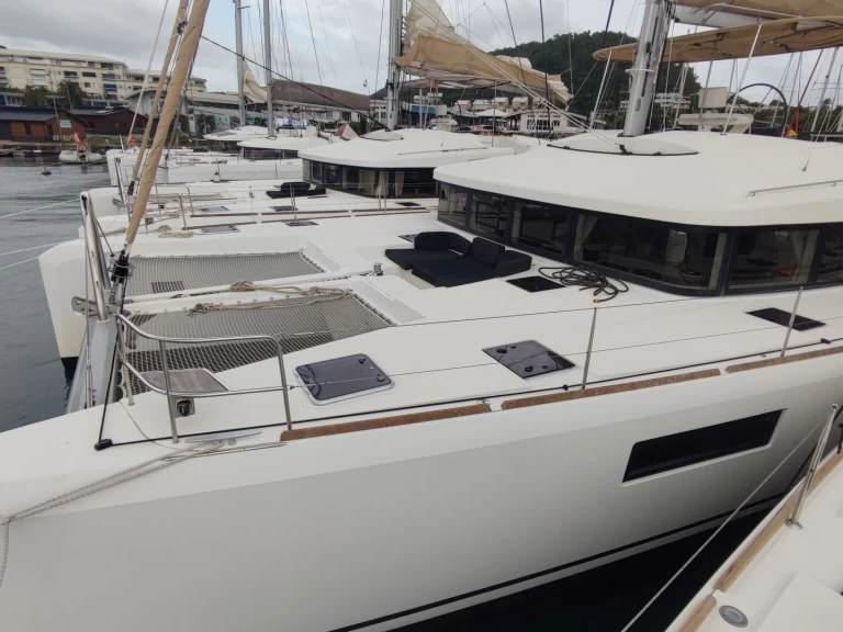 Vermietung Katamaran Lagoon mit Führerschein