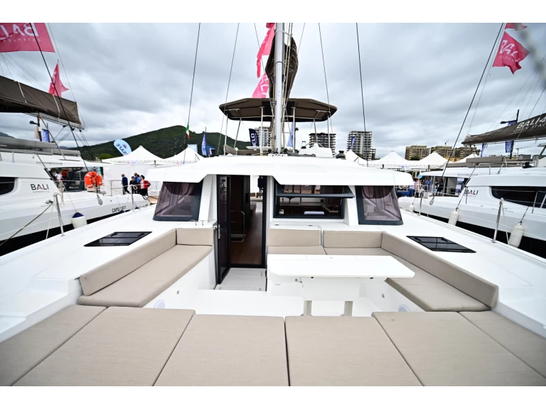 Vermietung Katamaran Bali mit Führerschein