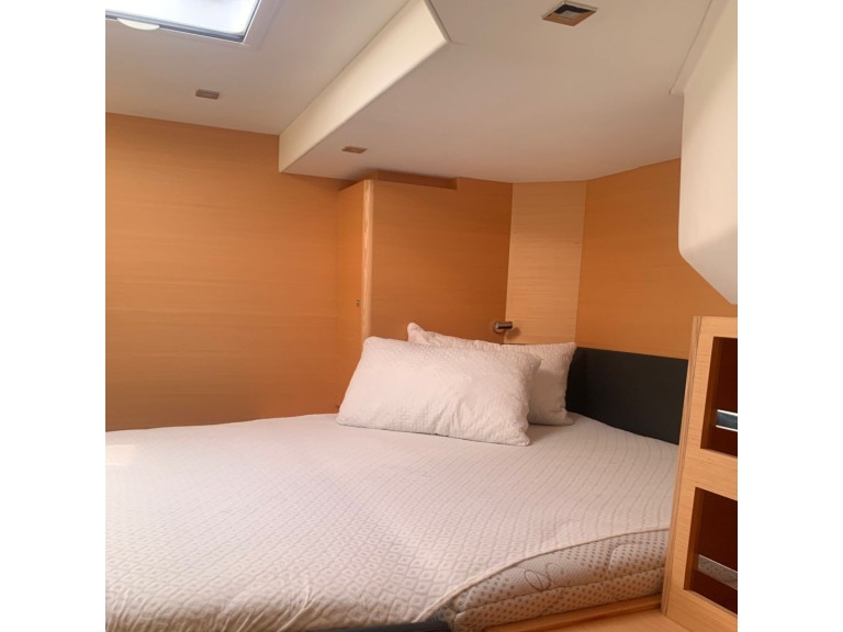 YachtCharter in Furnari - Dufour Dufour Catamarans 48 Sail auf SamBoat