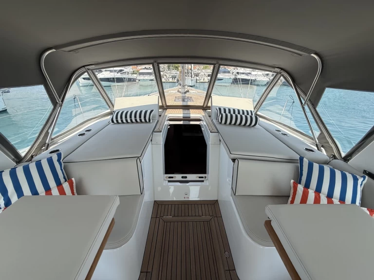 Segelboot mieten in Seget Donji zum besten Preis