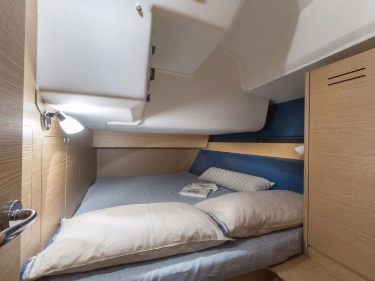 Segelboot mit oder ohne Skipper Dufour mieten in Lavrion