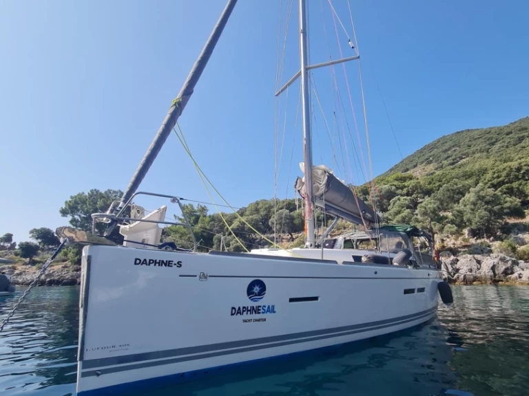 Ein Dufour Dufour 405 Grand Large mieten in Fethiye
