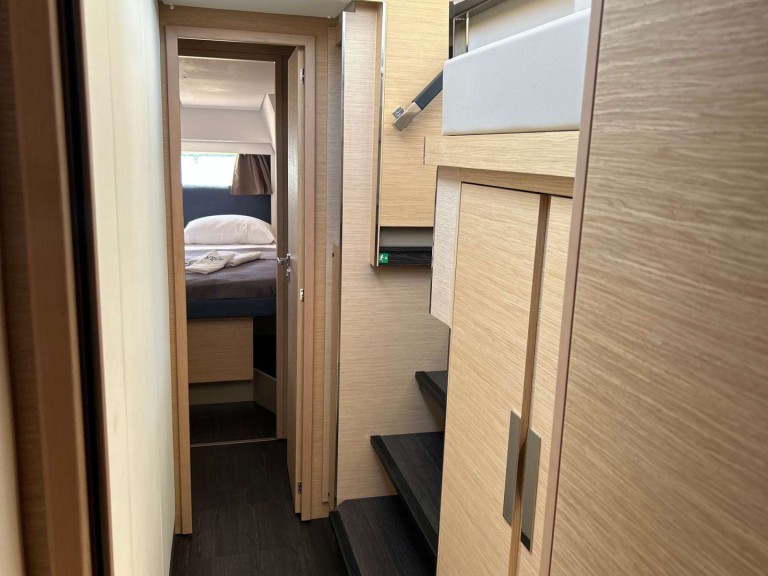 Katamaran mieten in Salerno zum besten Preis