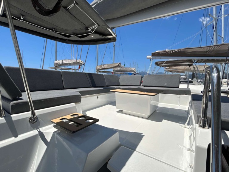 Katamaran mit oder ohne Skipper Fountaine Pajot mieten in Salerno