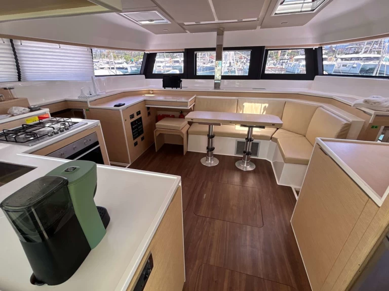 Ein Cervetti Cervetti 44  mieten in Salerno